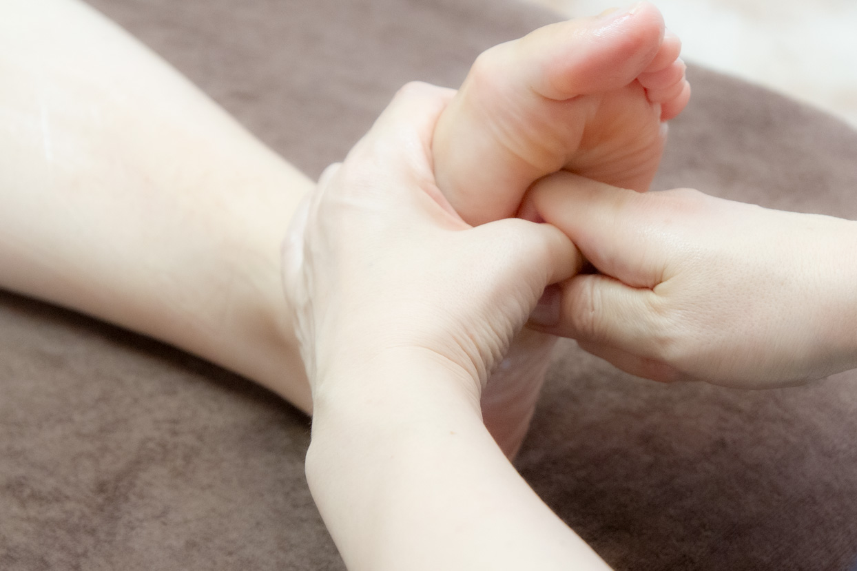 足つぼ（足反射療法）